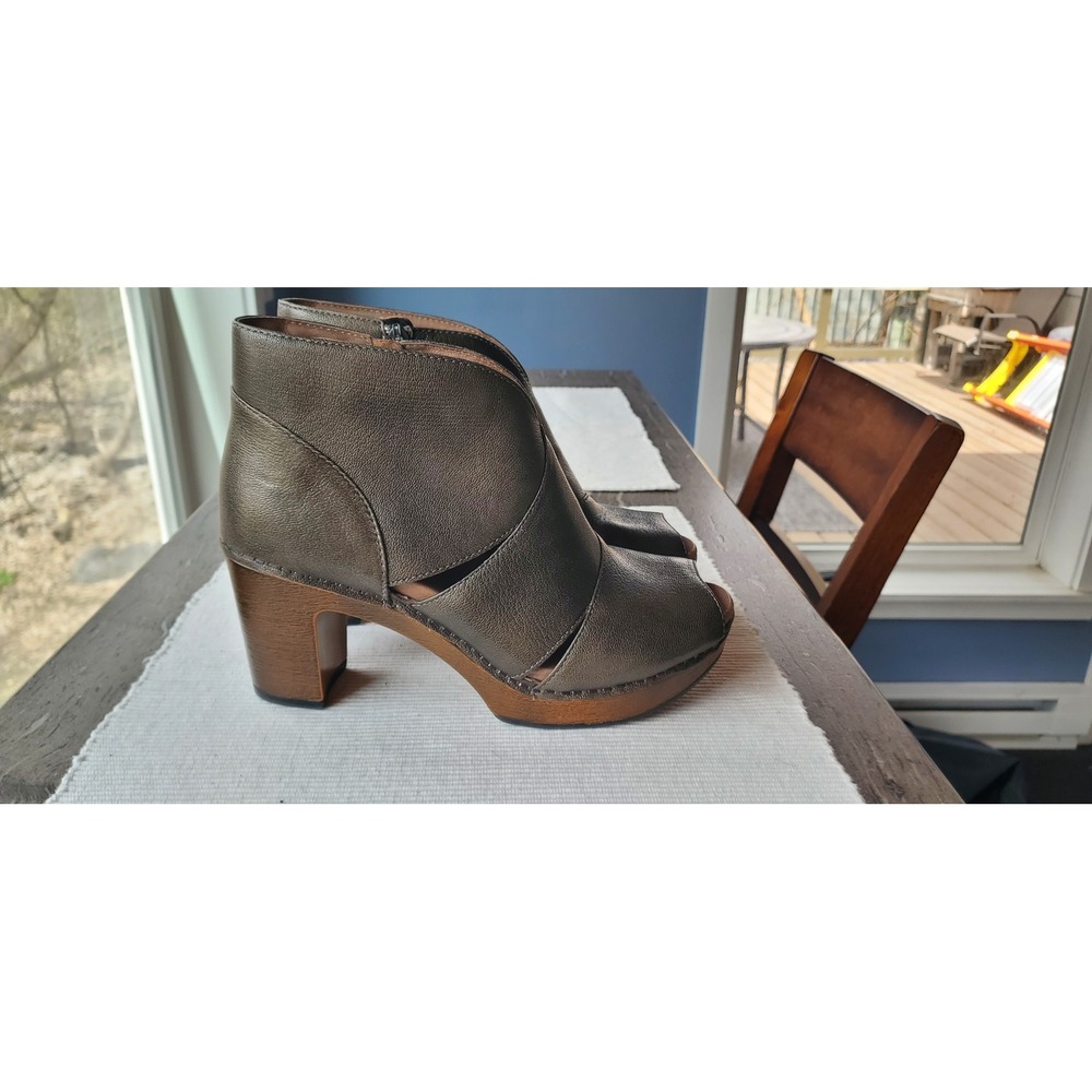 Dansko Delphina Leather Peep Toe Cutout Ankle Booties Bronze Pewter Size 39